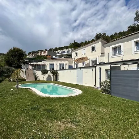 - Avec Piscine Privative Face A La Foret