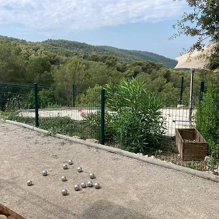 - Avec Piscine Privative Face A La Foret Βίλα